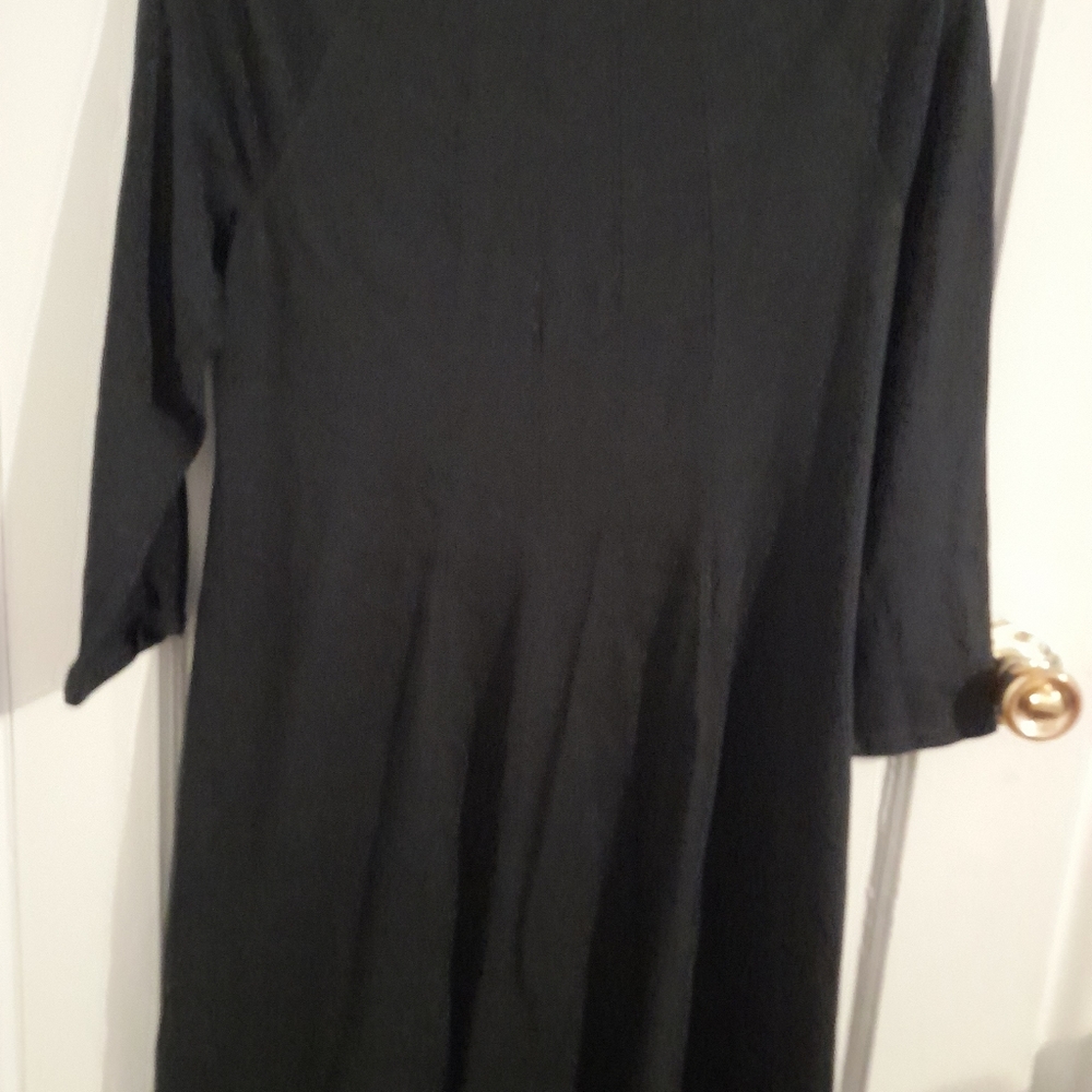 Dress - Picture 6 of 6